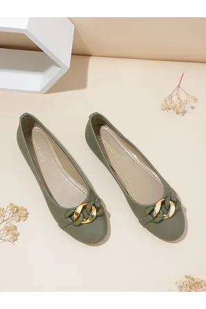 DressBerry Women Embellished Ballerinas