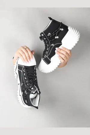 THE WHITE POLE Women Mid Top Lightweight Canvas Comfort Insole Sneakers