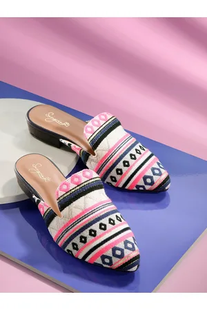 Sangria Women Woven Design Ethnic Mules