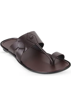 Metro Men Textured Leather One Toe Comfort Sandals