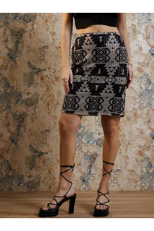 ATHENA Geometric Printed Sequinned Net Above Knee Straight Skirt
