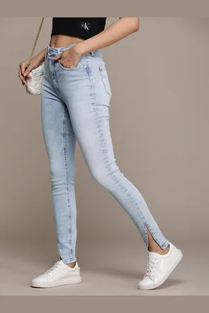 Calvin Klein Women Super Skinny Fit High-Rise Light Fade Stretchable Jeans
