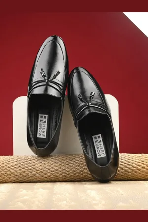 HERE&NOW Men Black Textured Formal Loafers
