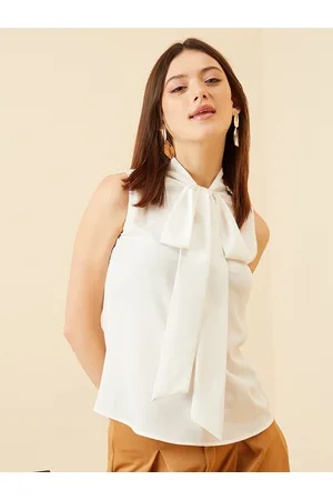 Berrylush Tie-Up Neck Sleeveless Regular Top