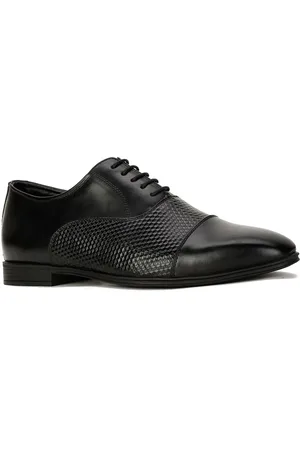 Bata Men Textured Formal Oxfords