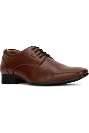 Bata Men Textured Formal Derbys