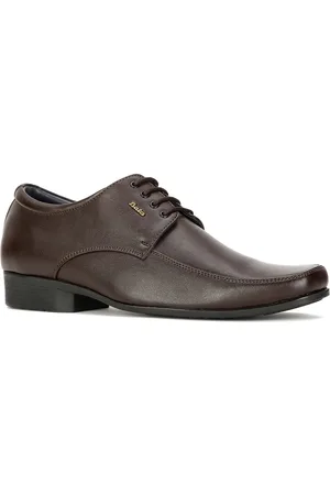 Bata Men Textured Formal Derbys