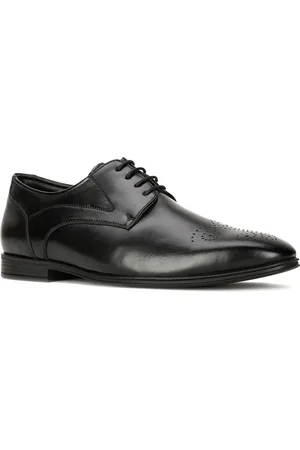 Bata Men Textured Formal Derbys