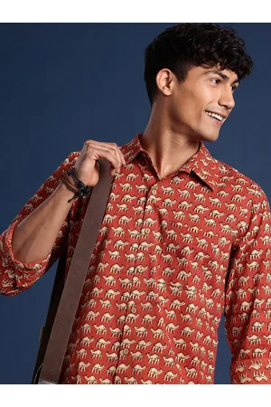 Taavi Men Classic Conversational Printed Casual Shirt