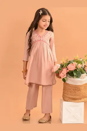 LilPicks Girls Ethnic Motifs Yoke Design Zardozi Pure Cotton Empire Kurta With Trousers