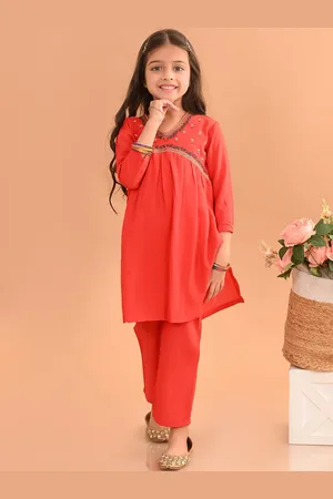 LilPicks Girls Ethnic Motifs Yoke Design Zardozi Pure Cotton Empire Kurta With Trousers
