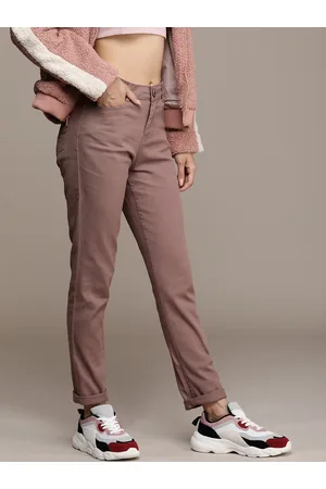 Roadster Women Classic Slim Fit Low-Rise Chinos Trousers