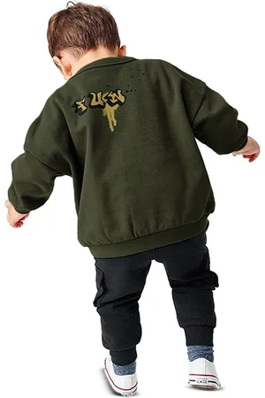 Stylecast Boys Green & Black Printed Pure Cotton T-shirt with Trousers