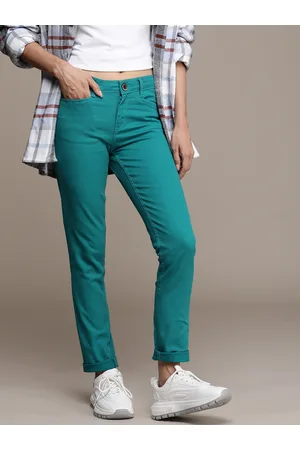 Roadster Women Classic Slim Fit Low-Rise Chinos Trousers