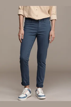 Roadster Women Classic Slim Fit Low-Rise Chinos Trousers