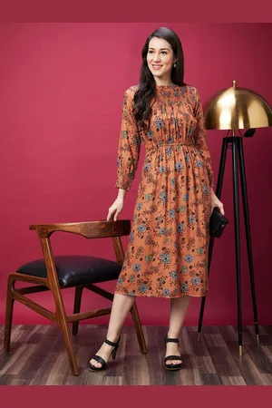 Globus Floral Printed Smocked Gathered Puff Sleeves Maxi Fit & Flare Dress