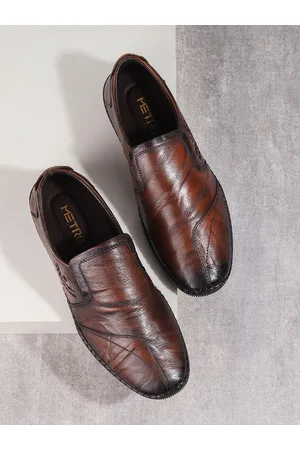 Metro Men Textured Leather Loafers