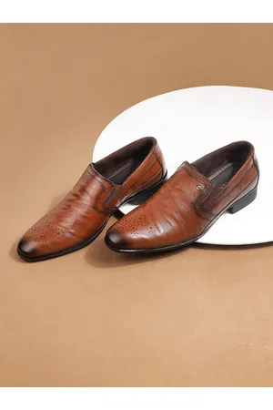 Metro Men Textured Leather Formal Slip On shoes