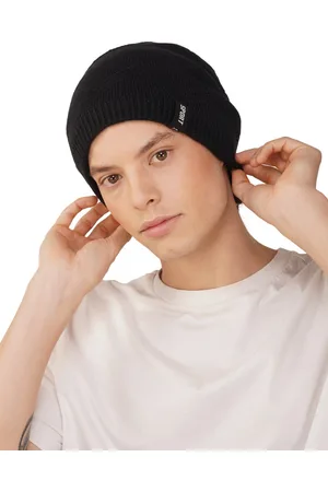 iSWEVEN Unisex Self Design Woollen Beanie