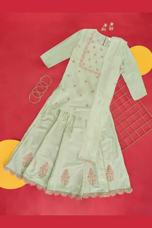 Pantaloons Girls Embroidered Cotton Ready To Wear Lehenga & Blouse With Dupatta