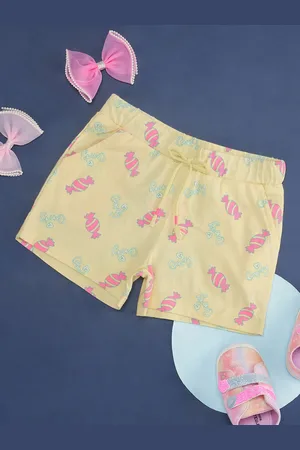 Pantaloons Girls Conversational Printed Cotton Regular Shorts