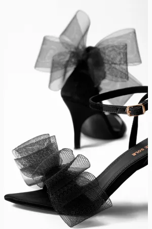 Signature Embellished Bow Detail Slim Heels