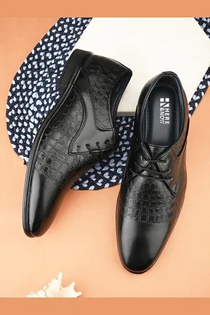 HERE&NOW Men Black Textured Formal Derbys