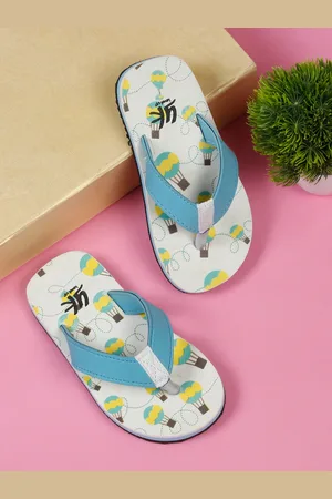 YK Boys Paw Printed Slip-On Sneakers