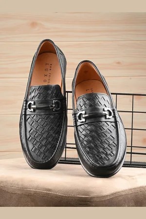 San Frissco Men Textured Genuine Leather Loafers