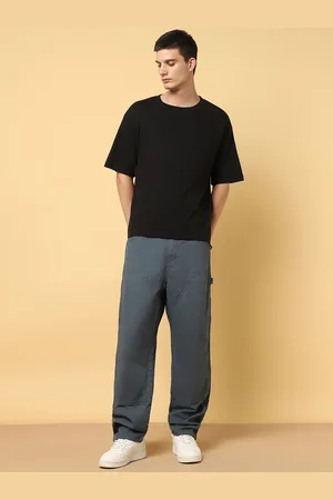 Wrangler Men Relaxed Fit Low Rise Clean Look Cotton Jeans