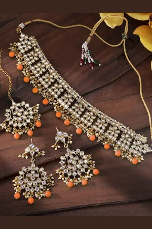 Peora Gold-Toned & Orange Choker Jadau Necklace with Earring & Maang Tikka Jewellery Set