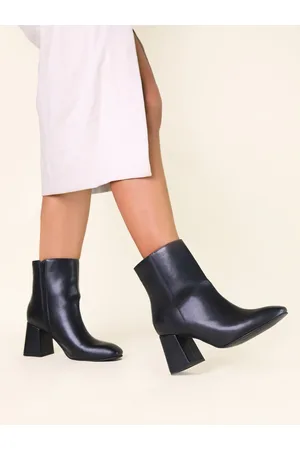 MONROW Women Black Solid PU Block Heeled Boots