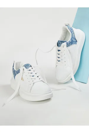 Lifestyle Women Printed Lace-Up Sneakers