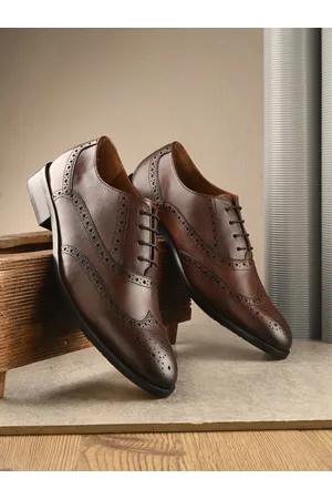 San Frissco Men Textured Leather Formal Brogues
