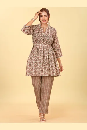 CHANSI Women Kurta Sets