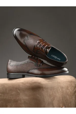 San Frissco Men Textured Formal Derbys