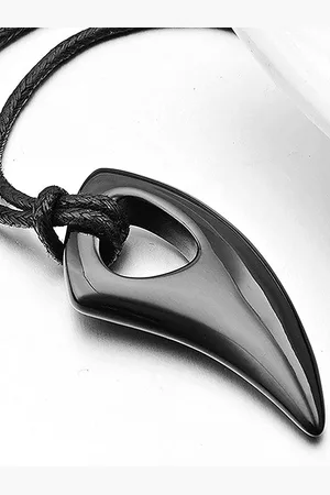 OOMPH Men Wolf Tooth Pendant With Leather Rope