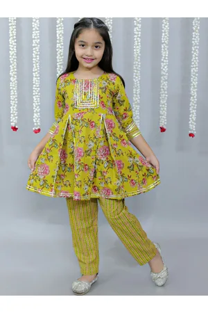 Ka-mee Girls Flral Printed Pure Cotton Kurta with Pyjamas & With Dupatta