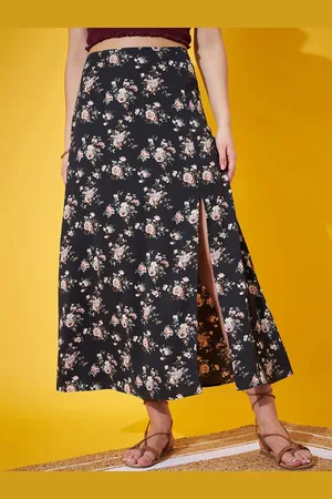 Berrylush Black Floral Printed High Rise Front Slit A-Line Midi Skirt