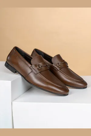 Red Tape Men Textured Leather Formal Horsebit Loafers
