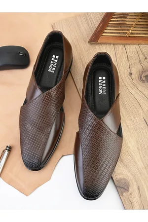 HERE&NOW Brown Textured Shoe-Style Sandals