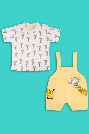 Wish Karo Infant Boys Graphic Printed Dungarees With T-Shirt