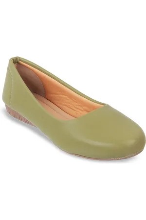 Metro Round Toe Work Ballerinas