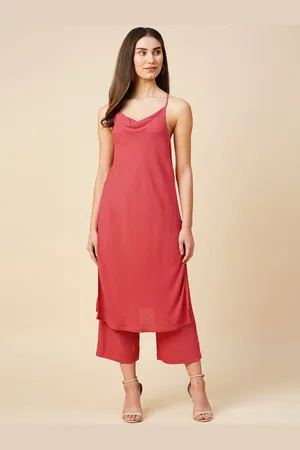 Chemistry Self Design Dobby Cowl Neck Strappy Kurta & Palazzo
