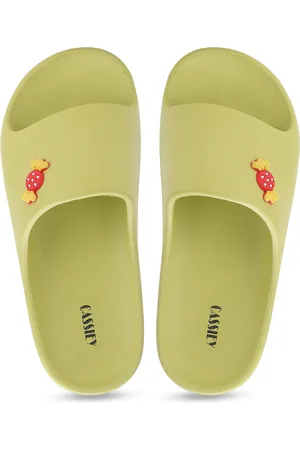 CASSIEY Women Chocolate Detail Lightweight Anti-Skid Rubber Sliders
