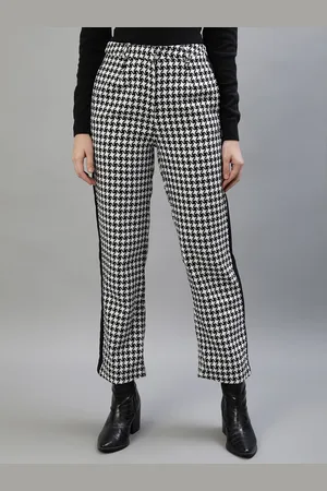 ICONIC Women Geometric Printed Cropped Trousers