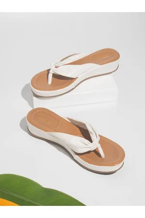 Inc 5 Women White Solid Comfort Sandals