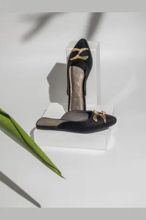Inc 5 Women Black Mules with Bows Flats