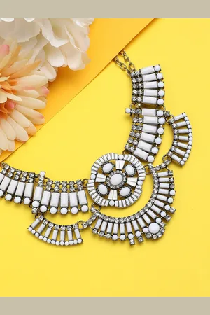 Sangria Silver-Plated Stone-Studded Necklace