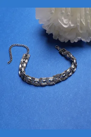 Sangria Silver-Plated Stone-Studded Necklace